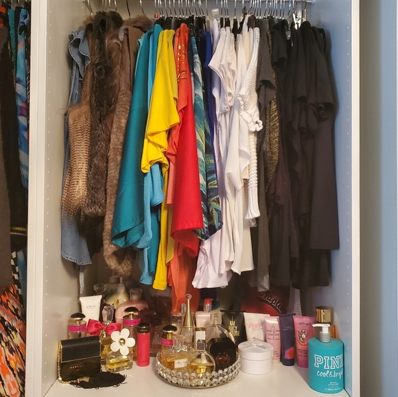 WELCOME to my closet! - Picture 13 of 16